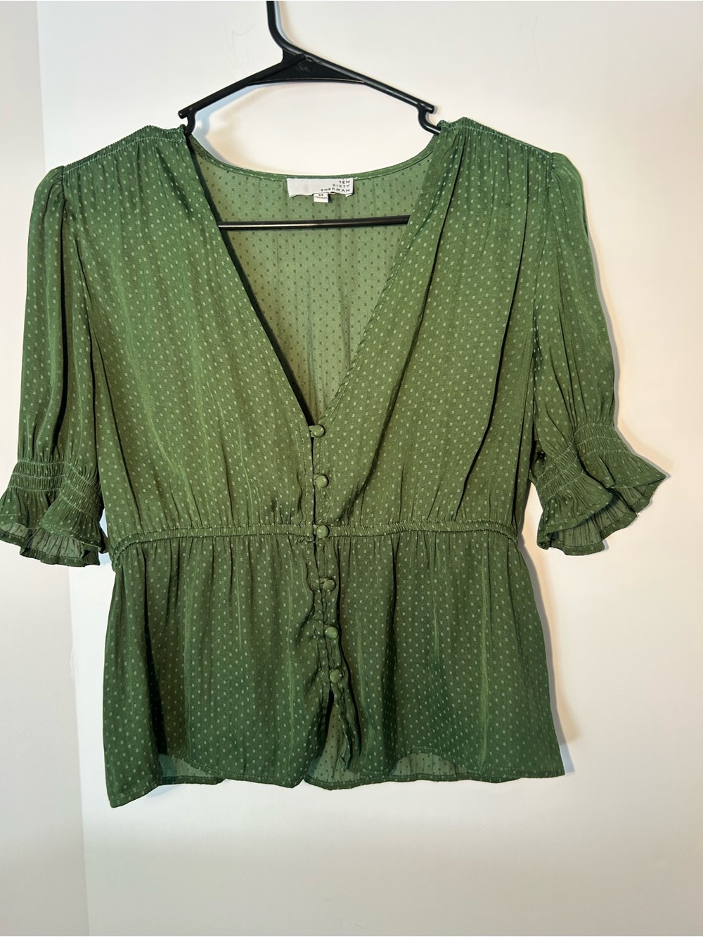 Women’s Ten Sixty Sherman green blouse size medium